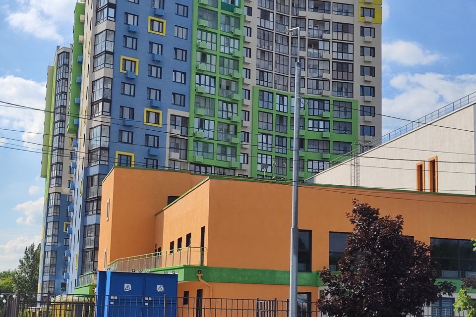 Продаётся 1-комнатная квартира, 41.8 м²