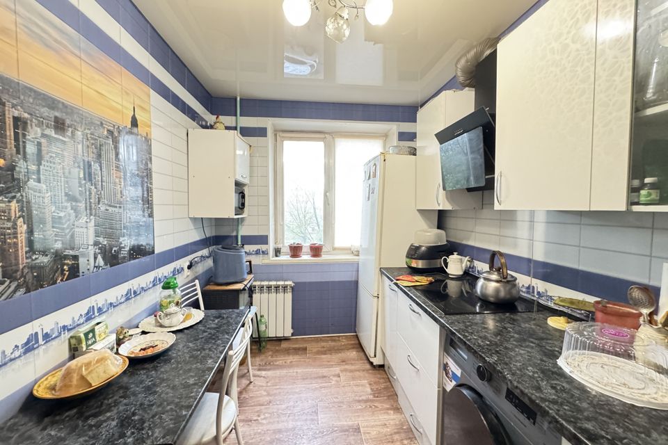 Продаётся 3-комнатная квартира, 61.2 м²