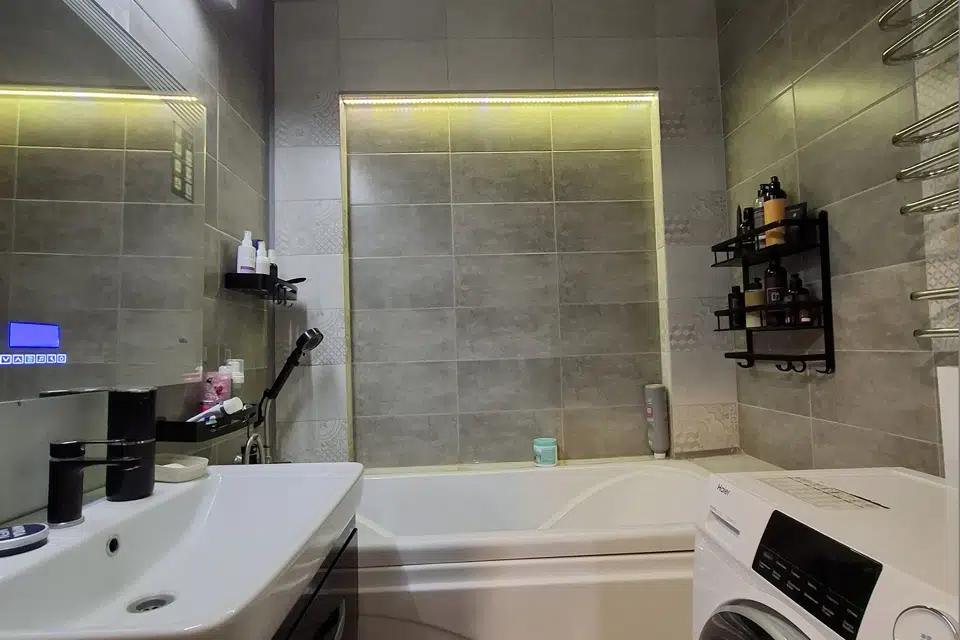 Продаётся 1-комнатная квартира, 42 м²