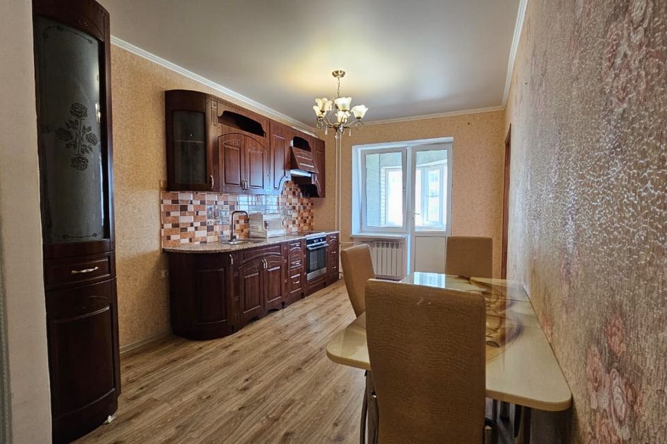 Продаётся 1-комнатная квартира, 56 м²