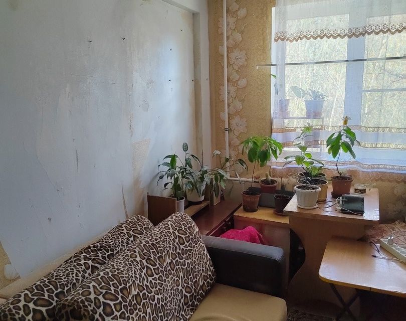 Продаётся 4-комнатная квартира, 75.3 м²