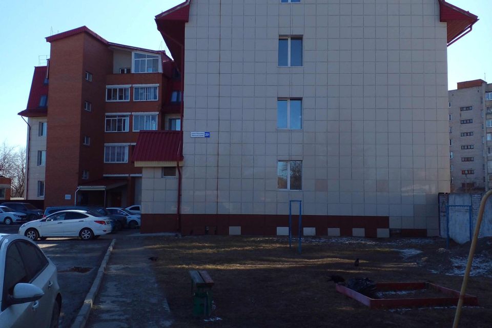 Продаётся 2-комнатная квартира, 56.7 м²