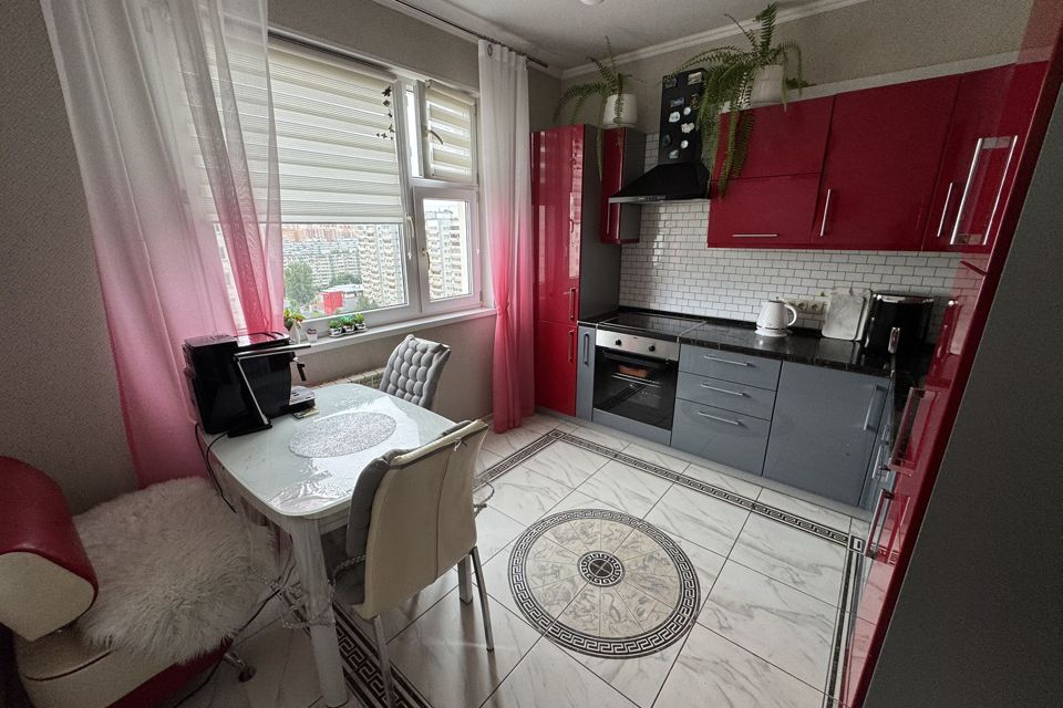 Продаётся 3-комнатная квартира, 76.3 м²