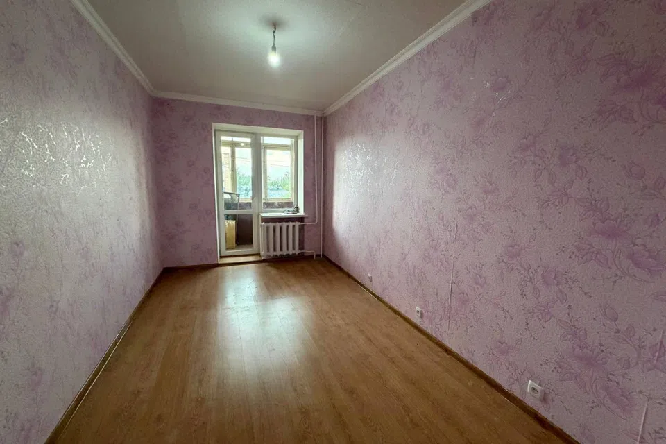 Продаётся 4-комнатная квартира, 77 м²