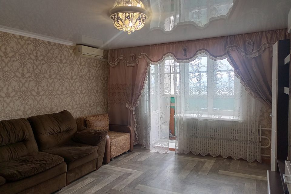 Продаётся 1-комнатная квартира, 35.6 м²