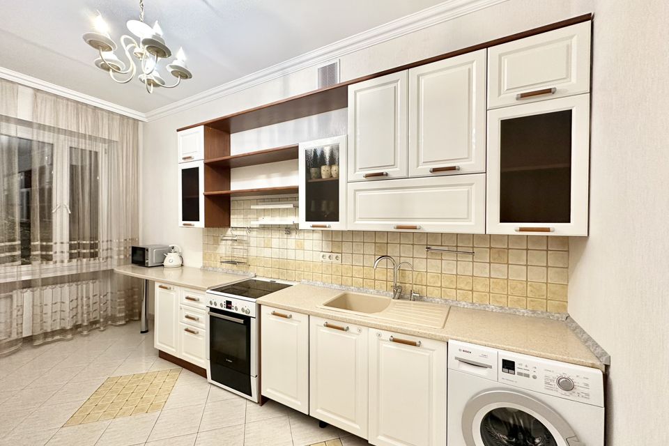 Сдаётся 2-комнатная квартира, 75 м²