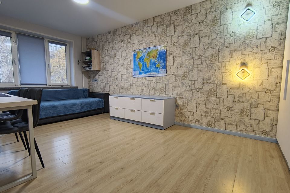 Продаётся 3-комнатная квартира, 60.4 м²