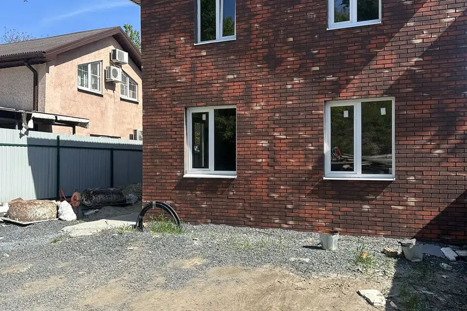 Продаётся 2-этажный дом, 93.4 м²