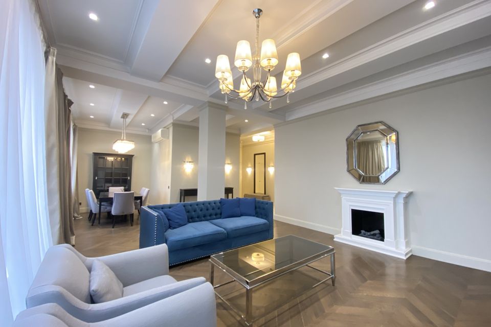 Продаётся 3-комнатная квартира, 130 м²