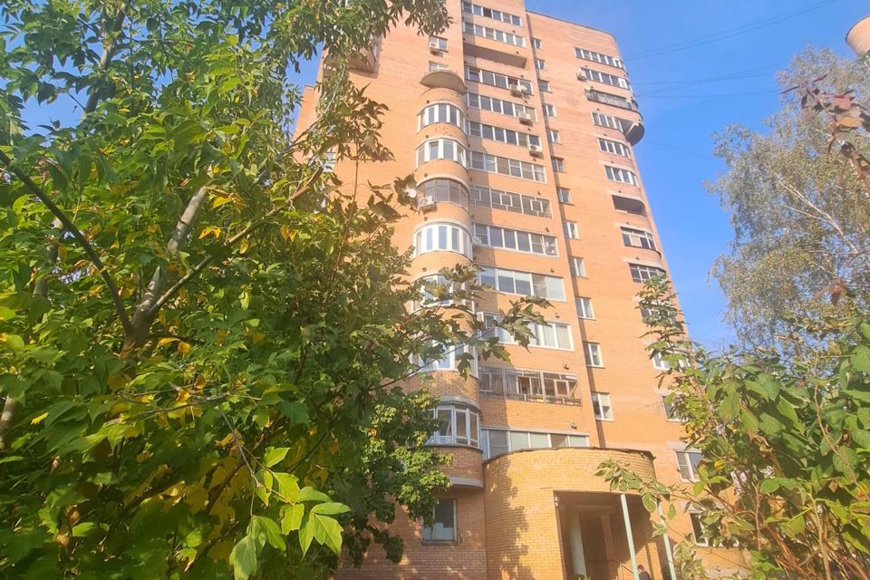 Продаётся 3-комнатная квартира, 67.9 м²