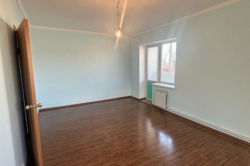 Продаётся 1-комнатная квартира, 38 м²