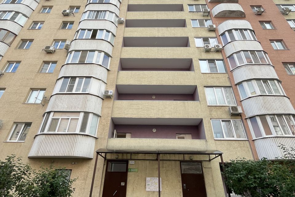 Продаётся 1-комнатная квартира, 53.6 м²