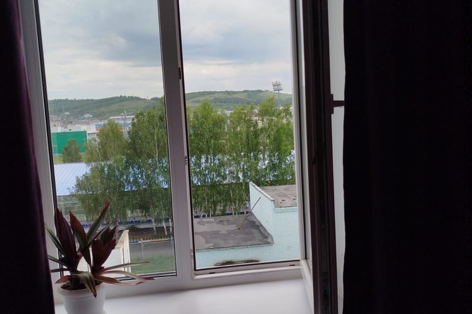 Продаётся 3-комнатная квартира, 60 м²