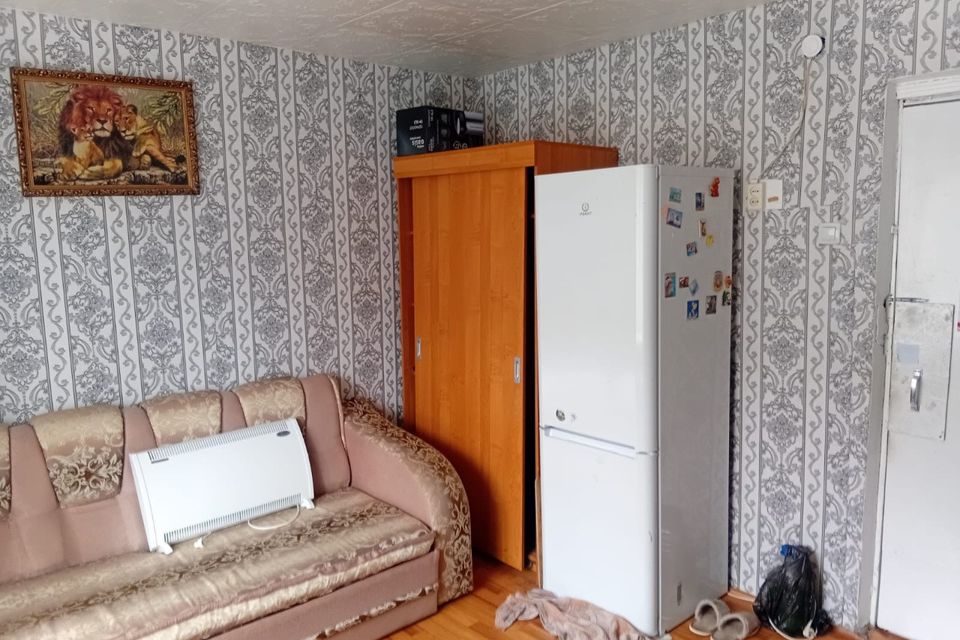Продаётся комната в 5-комн. квартире, 11.8 м²