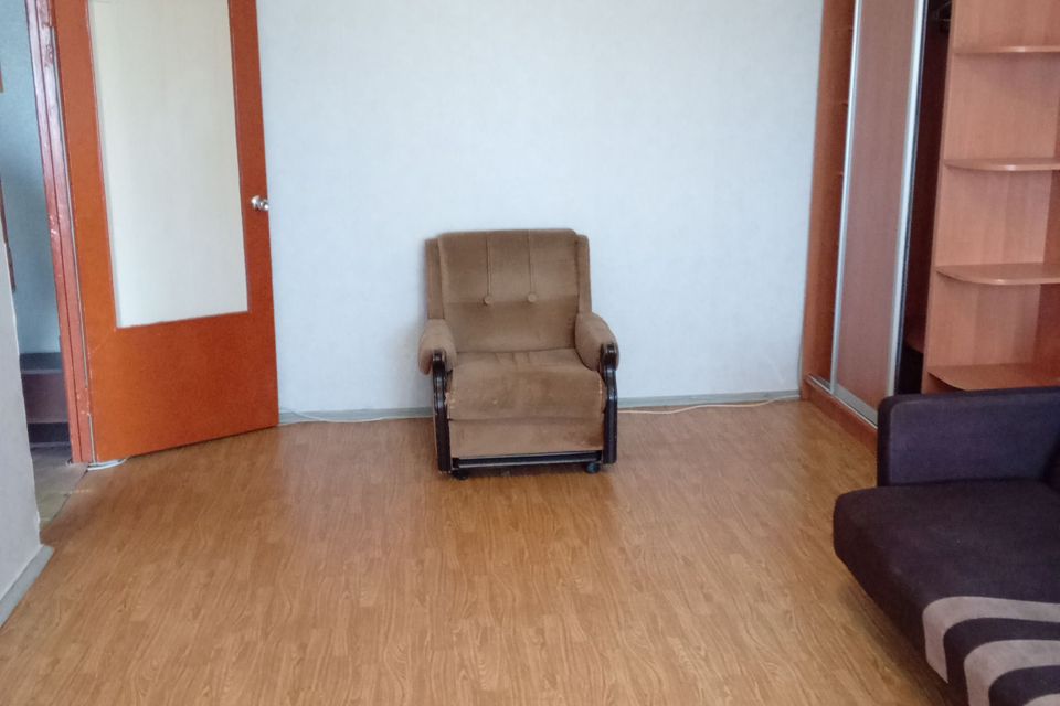 Продаётся 1-комнатная квартира, 38 м²