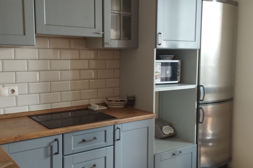 Сдаётся 1-комнатная квартира, 42 м²