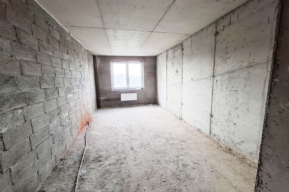 Продаётся 1-комнатная квартира, 42 м²