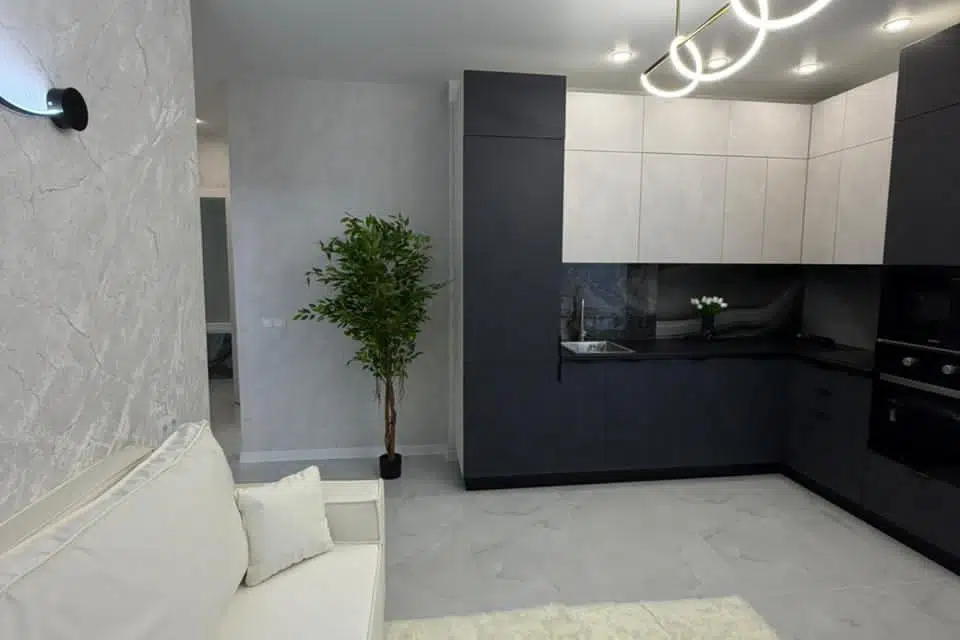Продаётся 2-комнатная квартира, 65 м²