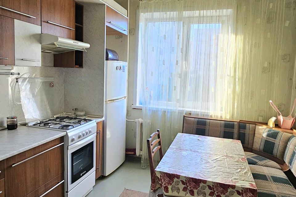 Сдаётся 2-комнатная квартира, 56 м²