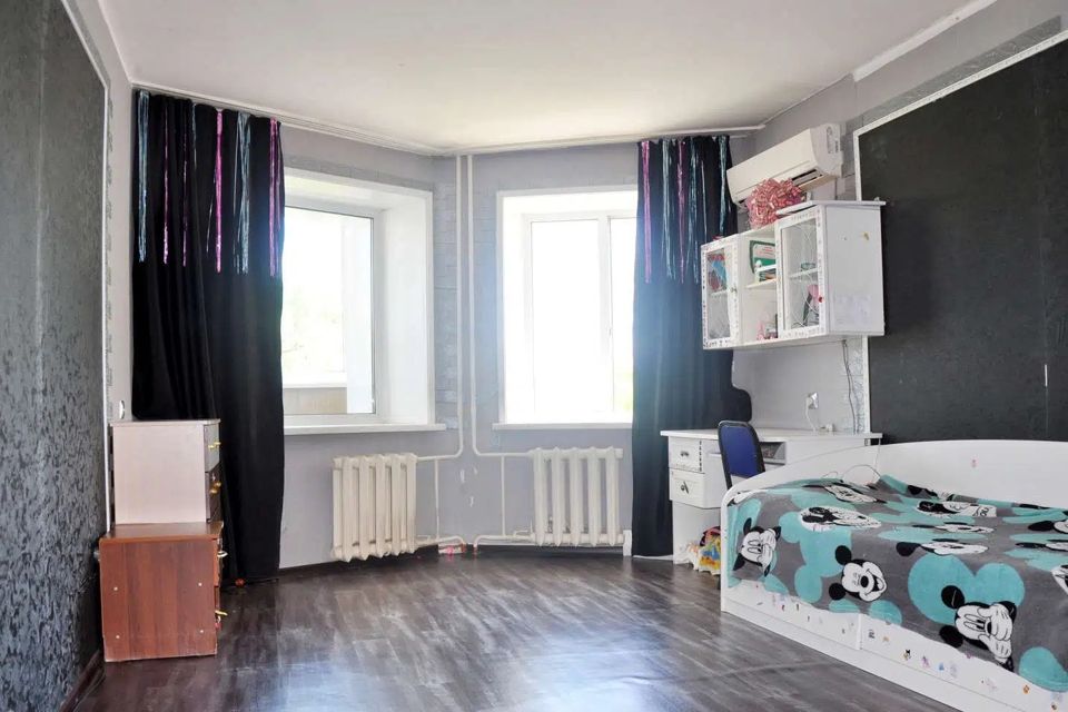 Продаётся 1-комнатная квартира, 47.7 м²