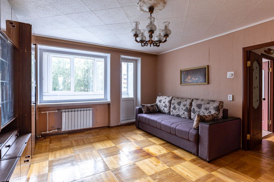 Продаётся 3-комнатная квартира, 56.9 м²