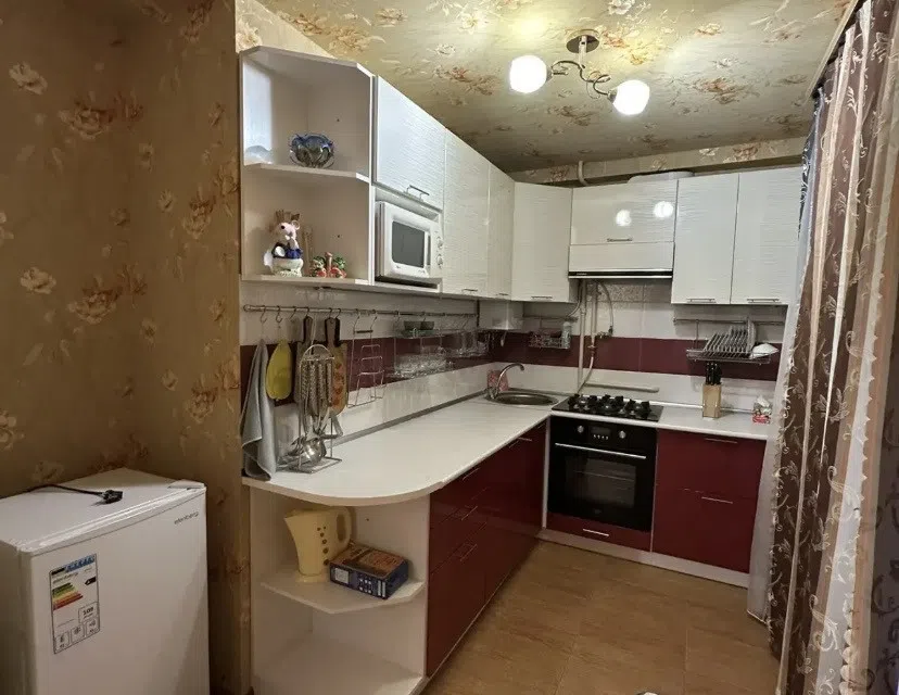 Продаётся 3-комнатная квартира, 59.6 м²