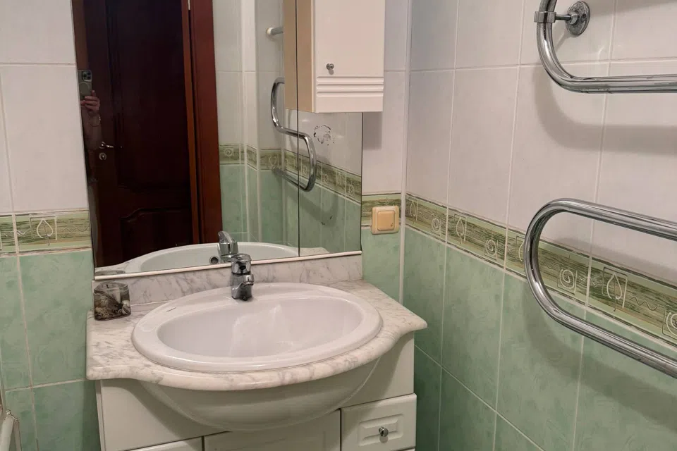 Продаётся 3-комнатная квартира, 65 м²