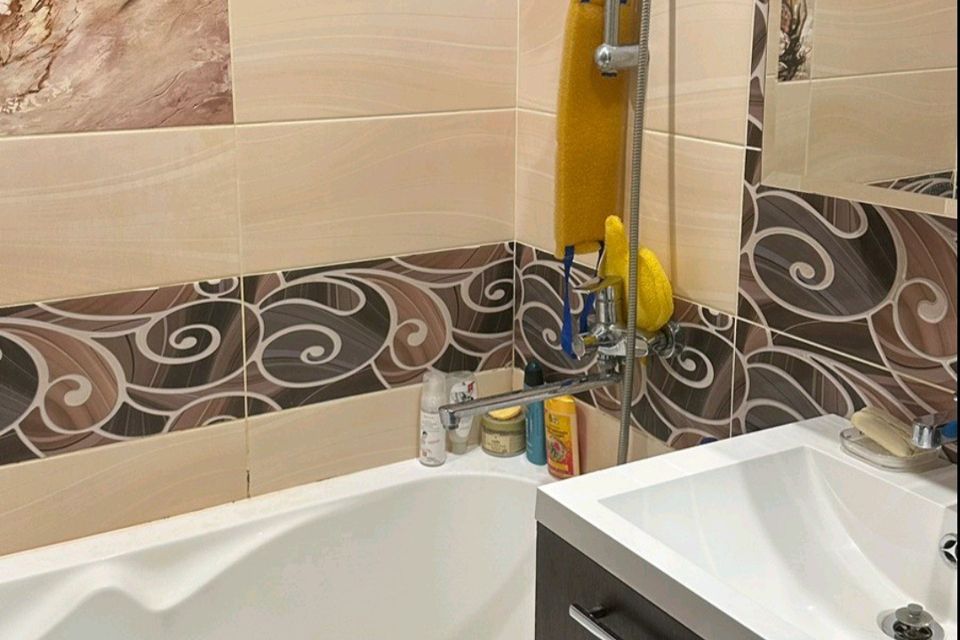 Продаётся 2-комнатная квартира, 55.74 м²