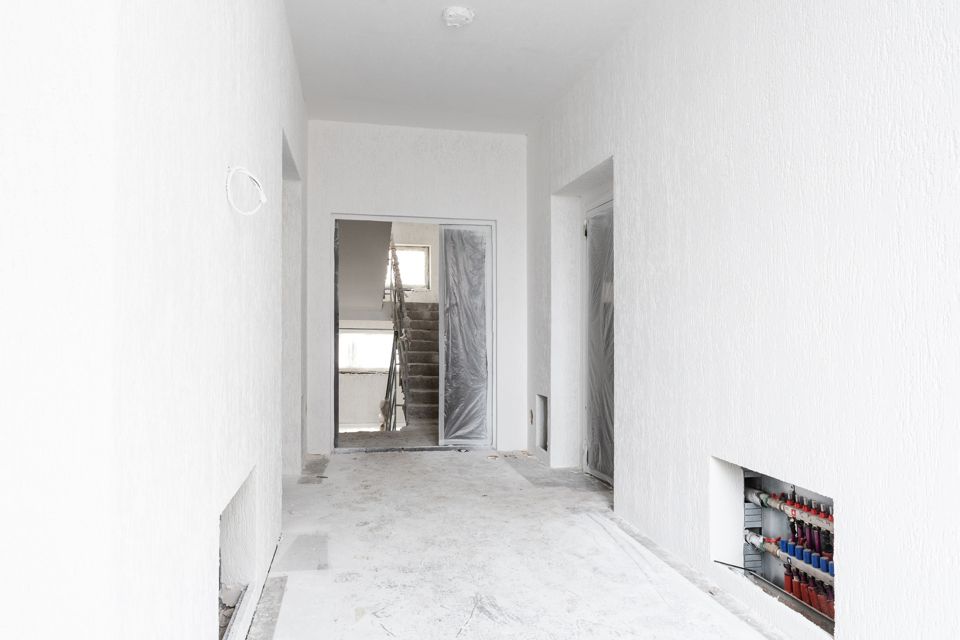 Продаётся 2-комнатная квартира, 210.8 м²