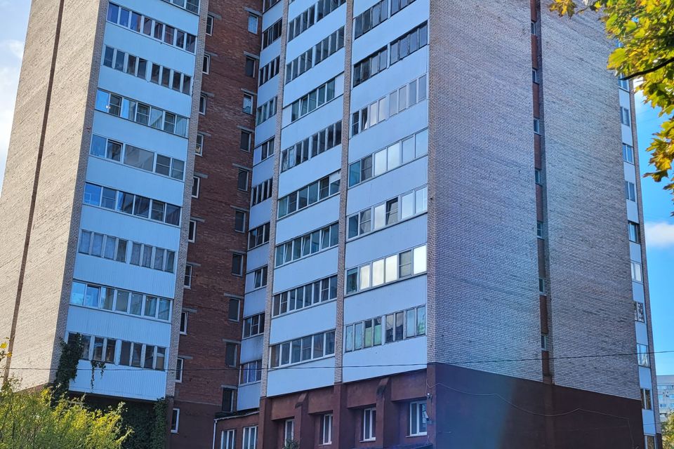 Продаётся 2-комнатная квартира, 93.3 м²
