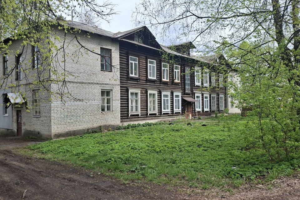 Продаётся 1-комнатная квартира, 49 м²