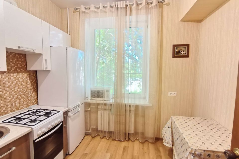 Продаётся 3-комнатная квартира, 61.9 м²