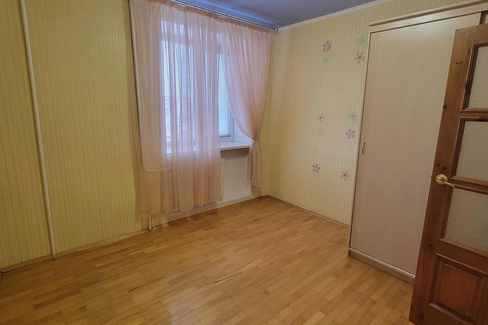 Продаётся 4-комнатная квартира, 81 м²