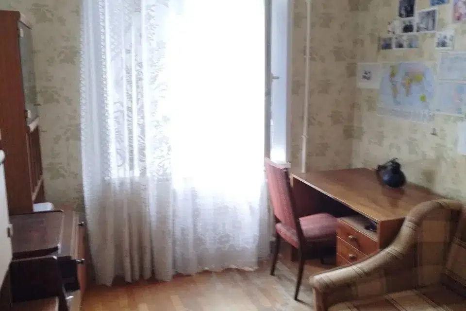 Продаётся 3-комнатная квартира, 63.5 м²