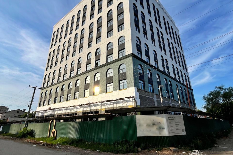 Продаётся 3-комнатная квартира, 71.1 м²