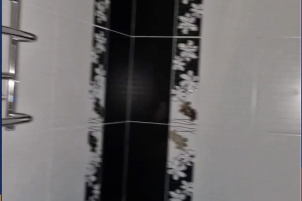 Продаётся 3-комнатная квартира, 65.5 м²