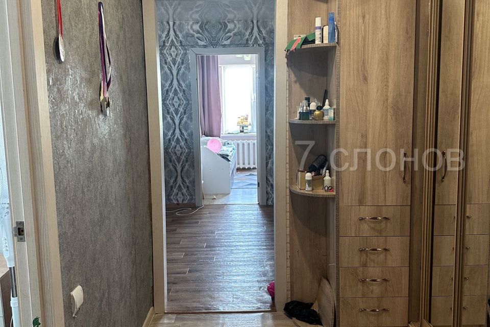 Продаётся 4-комнатная квартира, 59.2 м²