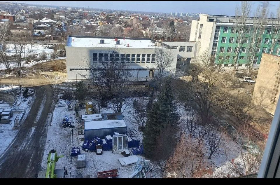 Продаётся 4-комнатная квартира, 182 м²