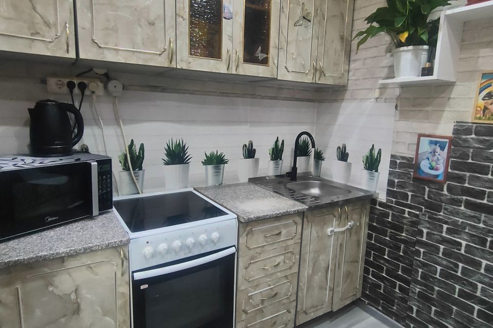 Продаётся 2-комнатная квартира, 42.7 м²
