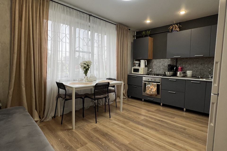 Продаётся 2-комнатная квартира, 64.4 м²
