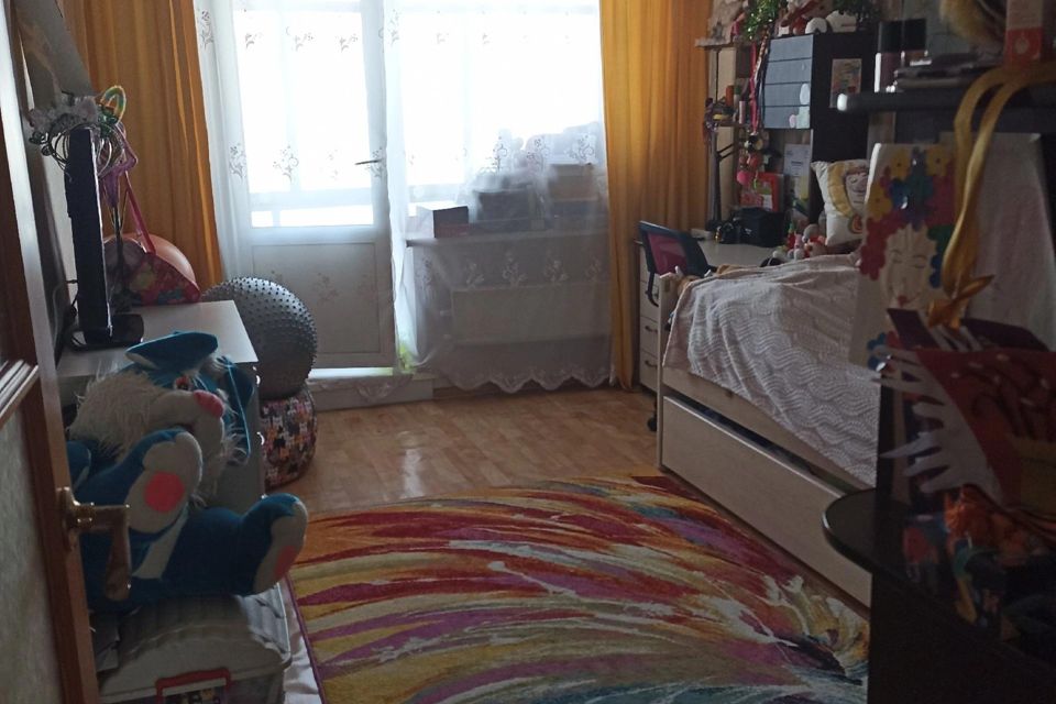 Продаётся 3-комнатная квартира, 61.9 м²