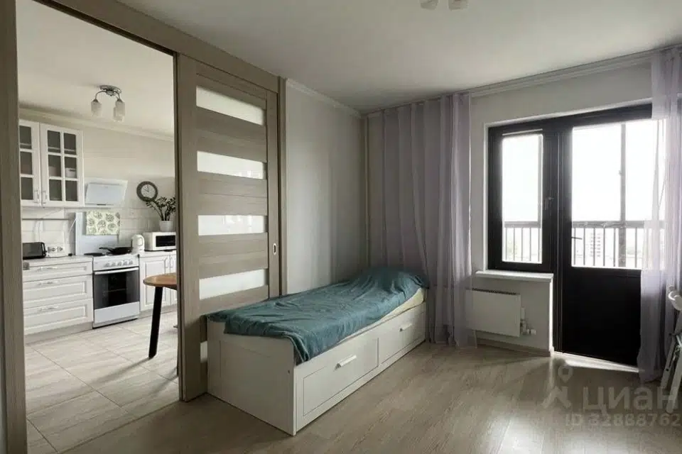Продаётся 1-комнатная квартира, 37.4 м²
