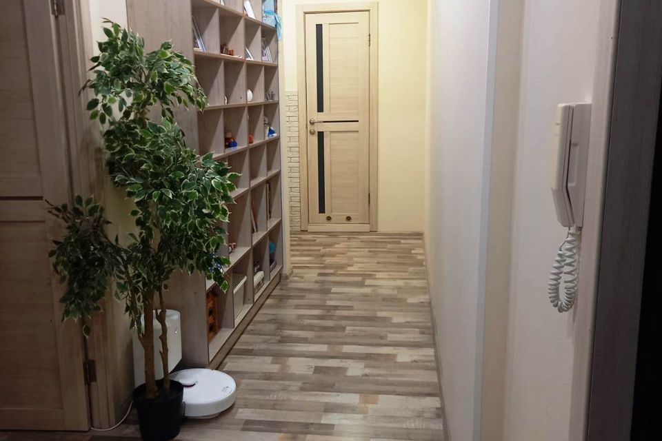 Продаётся 2-комнатная квартира, 63.7 м²