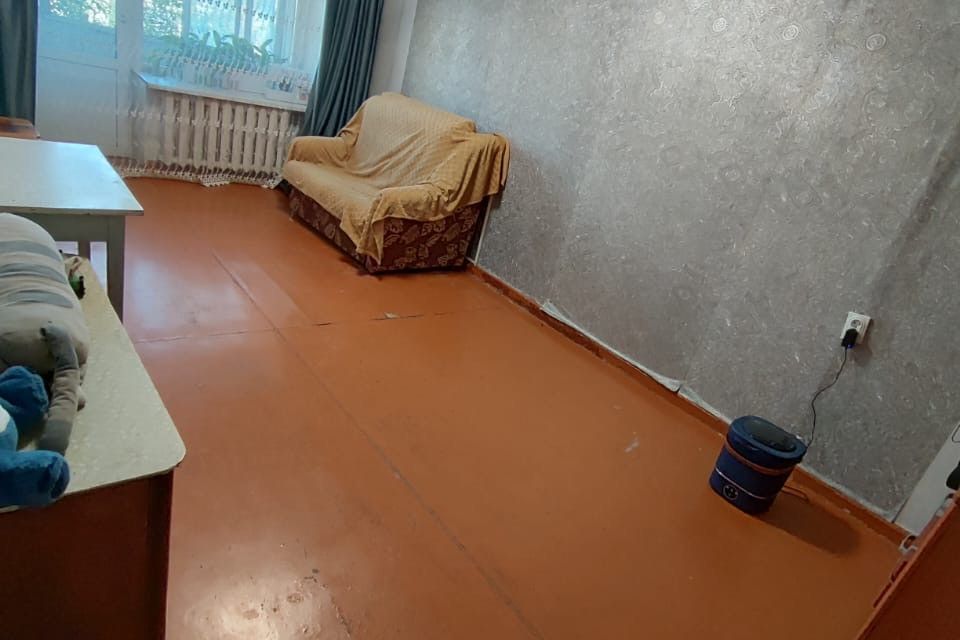 Продаётся 3-комнатная квартира, 58.9000015259 м²