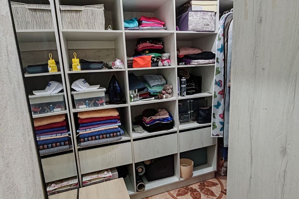 Продаётся 3-комнатная квартира, 69.9 м²