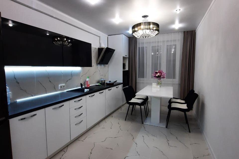 Продаётся 3-комнатная квартира, 82 м²