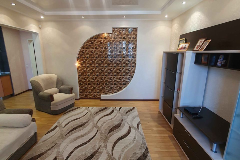 Продаётся 3-комнатная квартира, 109 м²