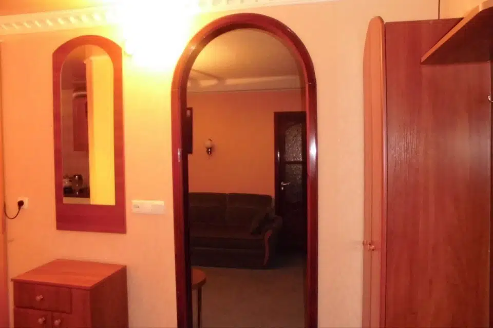 Продаётся 2-комнатная квартира, 42.3 м²