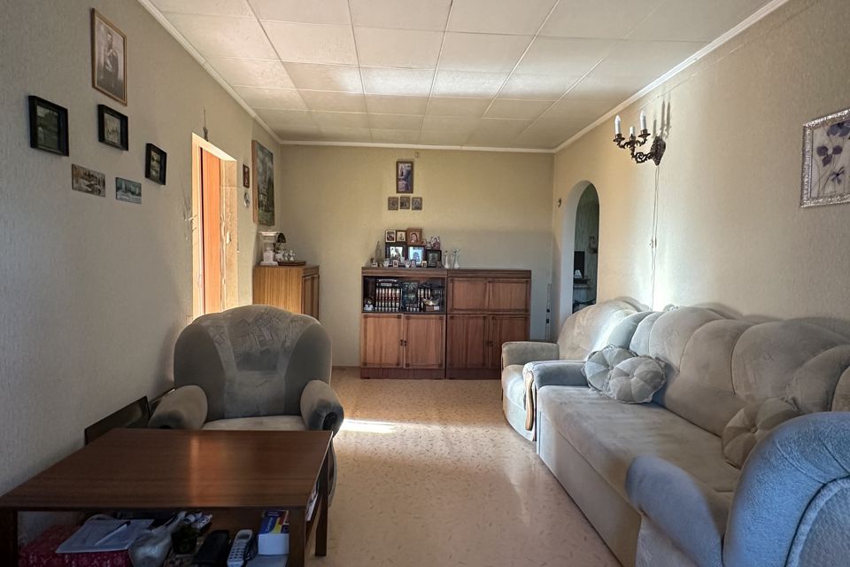 Продаётся 4-комнатная квартира, 67 м²