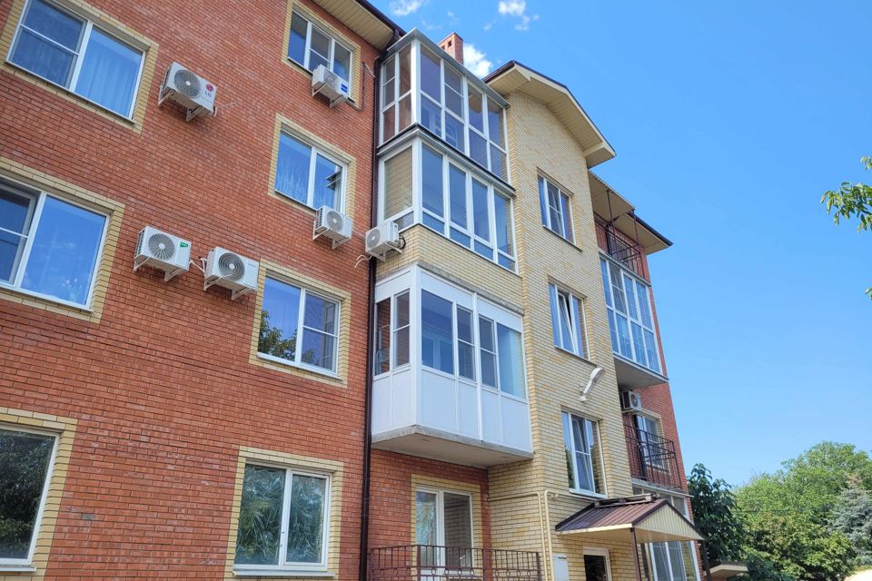 Продаётся 2-комнатная квартира, 67.7 м²